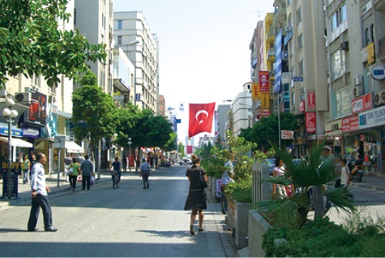 メルシンの「串本姉妹都市通り」は友好のシンボル - Mersin’deki “Kuşimoto Sokağı”, dostluğunun simgesidir.